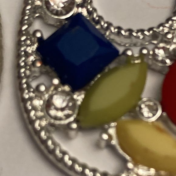 Silver Tone Paint Palette Earrings - Picture 6 of 13